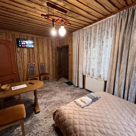 U Yaroslava Otel