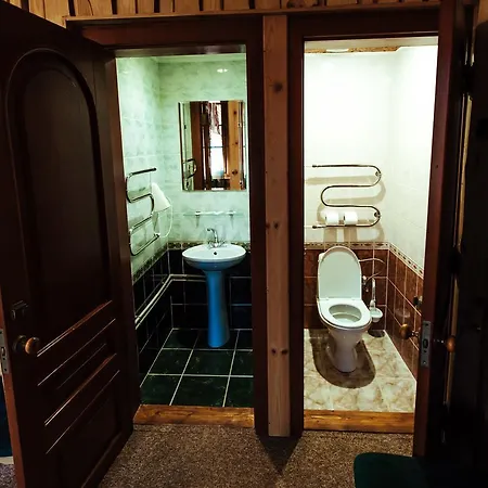 Hotel U Yaroslava *