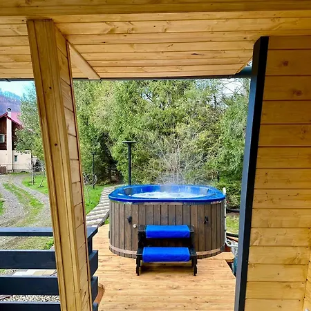 U Yaroslava Otel